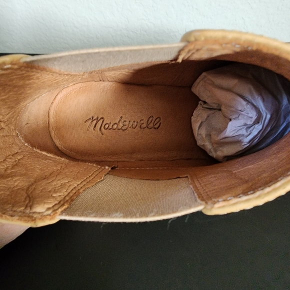 Madewell NWOT camel Chelsea boot - Picture 5 of 7